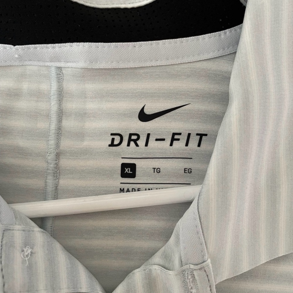 Tiger Woods Nike Polo size XL - Picture 3 of 3